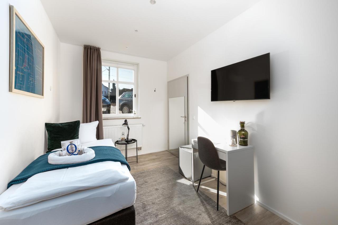Hotel Das Q Aldingen  Екстер'єр фото